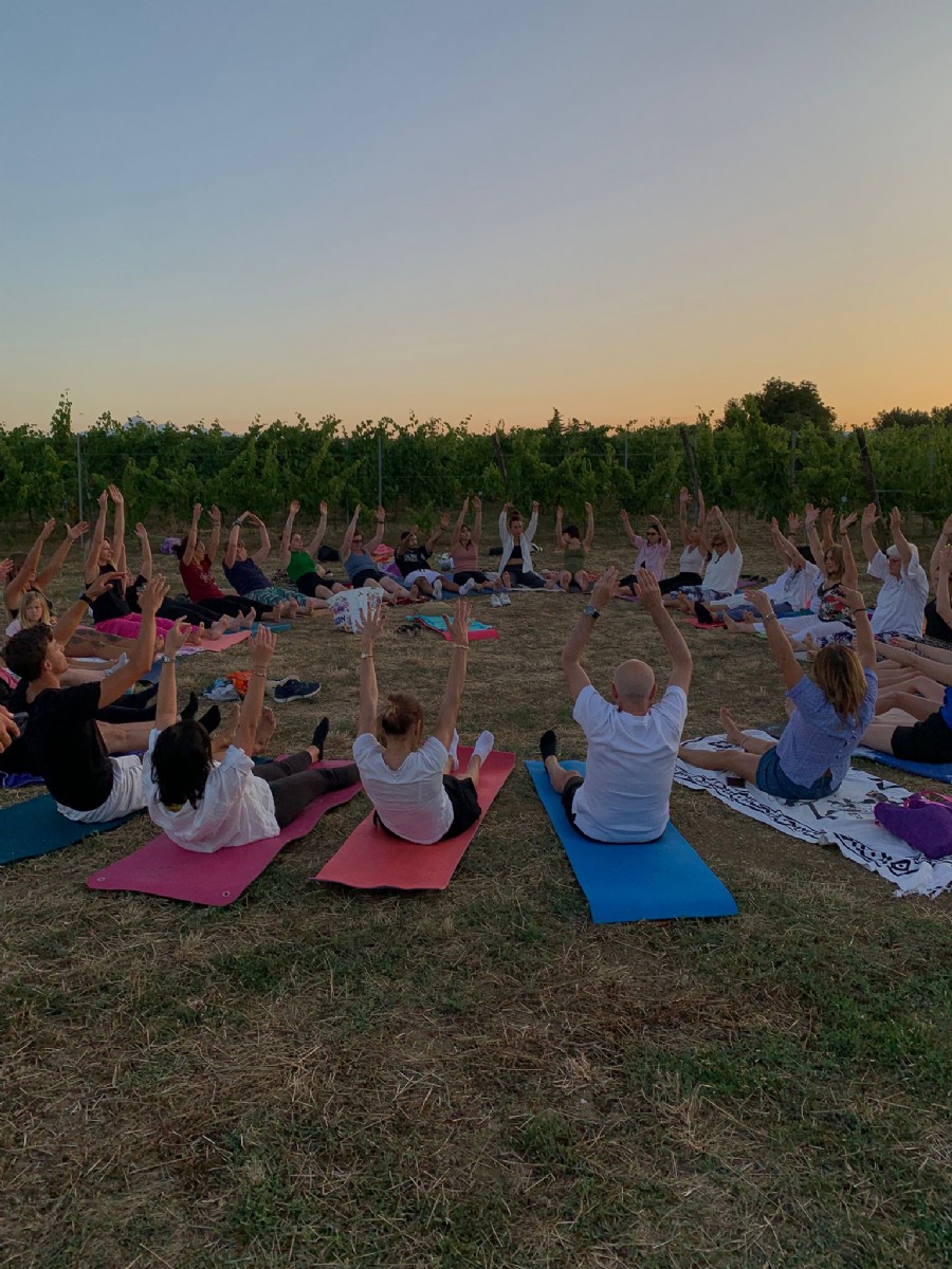 YOGA IN VIGNA 